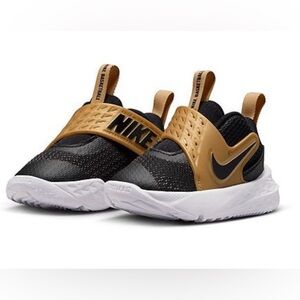 Nike 8c Team Hustle D12 toddler sport athletic shoes